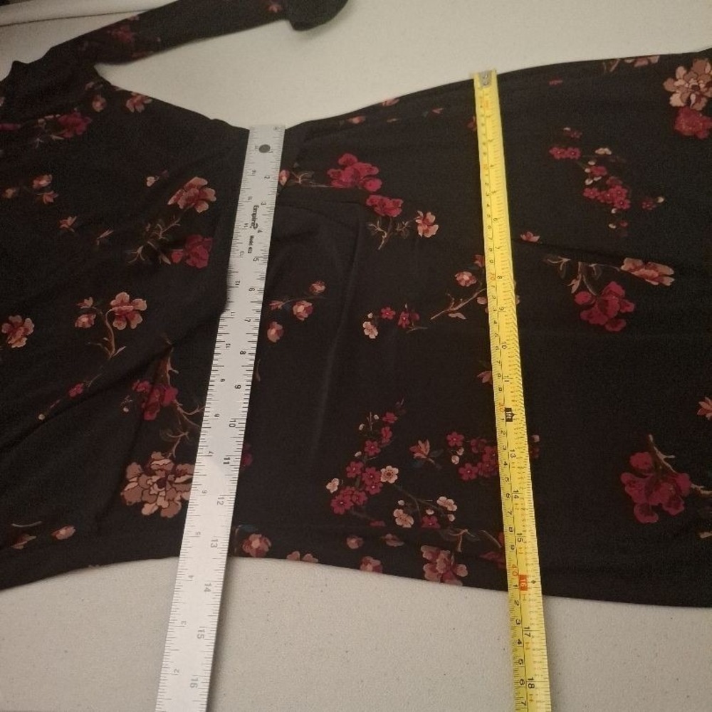 LAUREN RALPH LAUREN‎ Size 8 Black Floral Long Sleeve V-Neck Wrap Ruched Dress - Picture 7 of 11